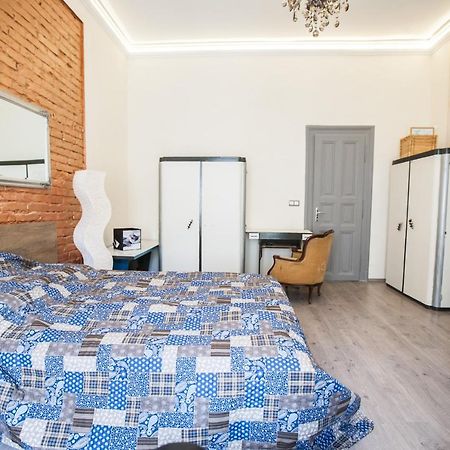 N42 By Small Home بودابست المظهر الخارجي الصورة