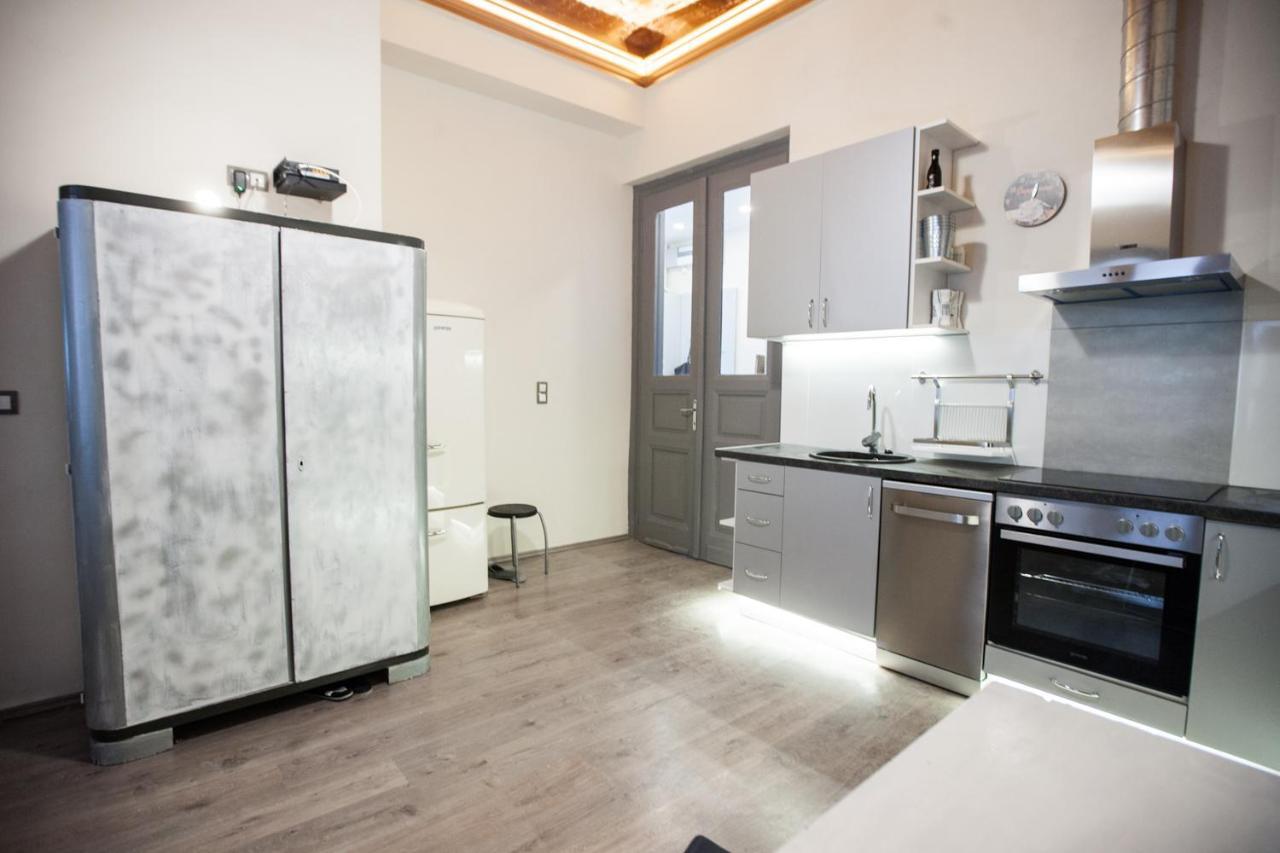 N42 By Small Home بودابست المظهر الخارجي الصورة