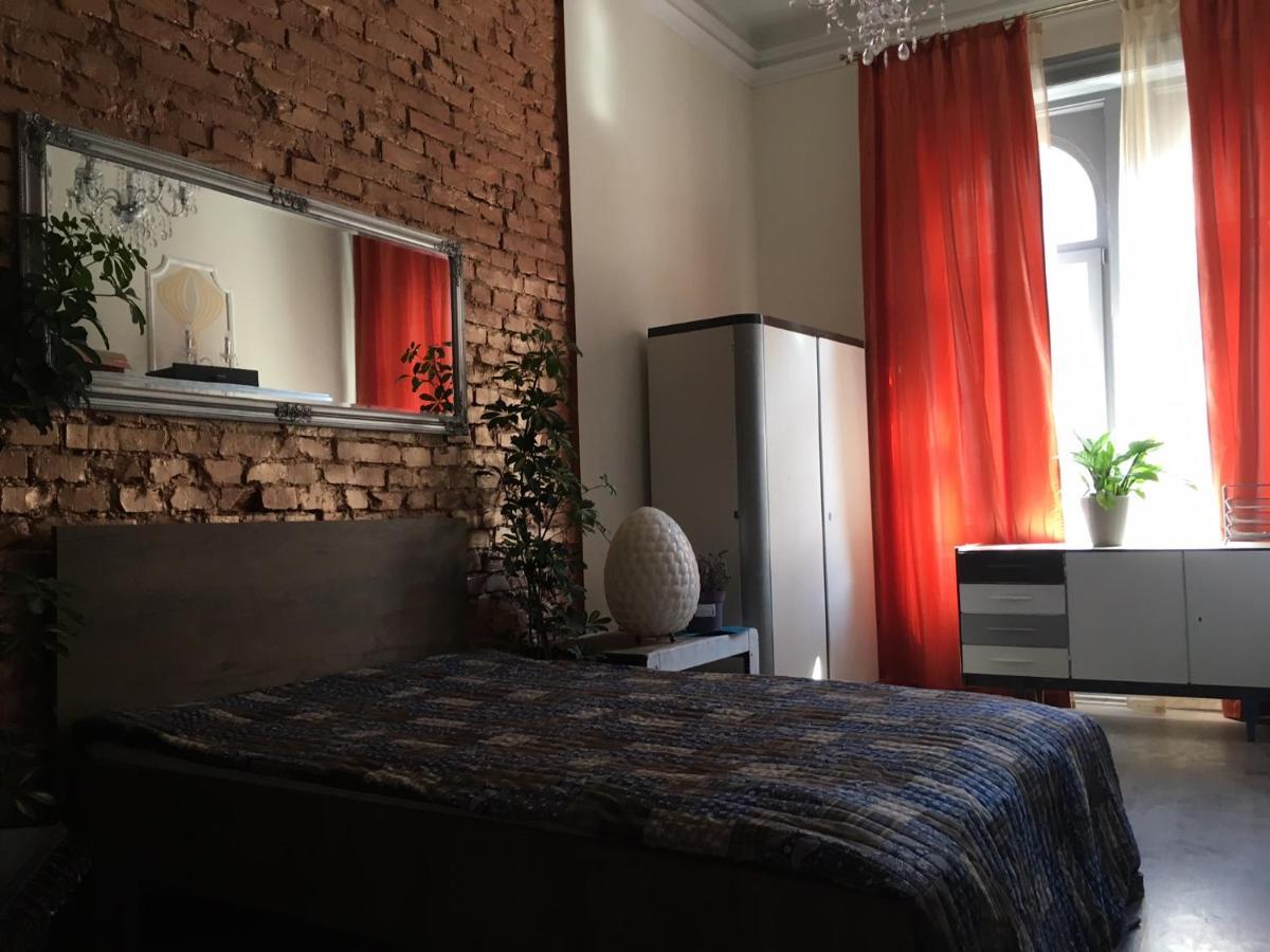 N42 By Small Home بودابست المظهر الخارجي الصورة