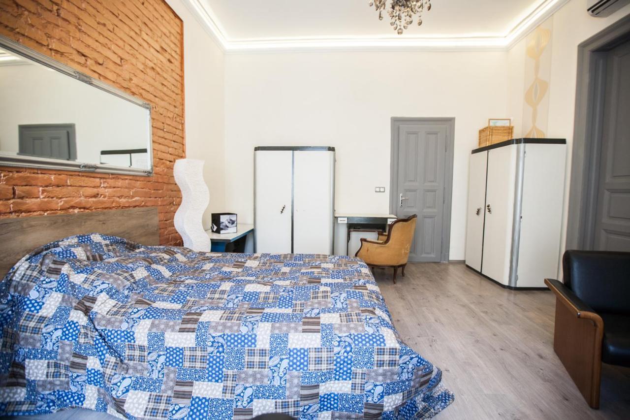 N42 By Small Home بودابست المظهر الخارجي الصورة